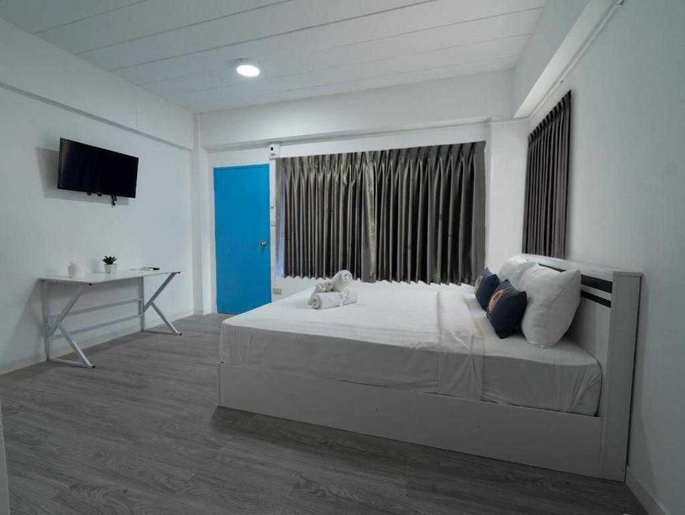 RQ North Pattaya by Collection O 18/30