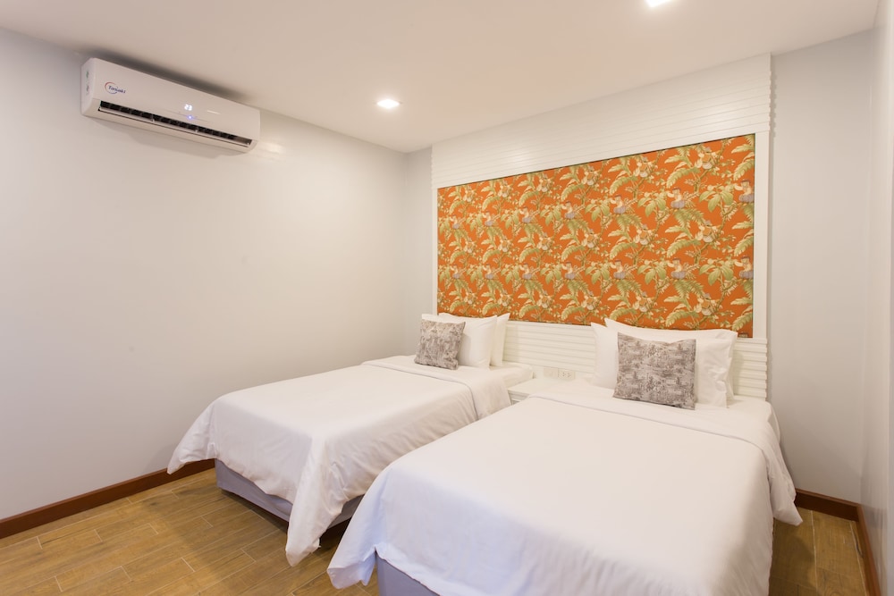 Alisea Pool Villas 32/65