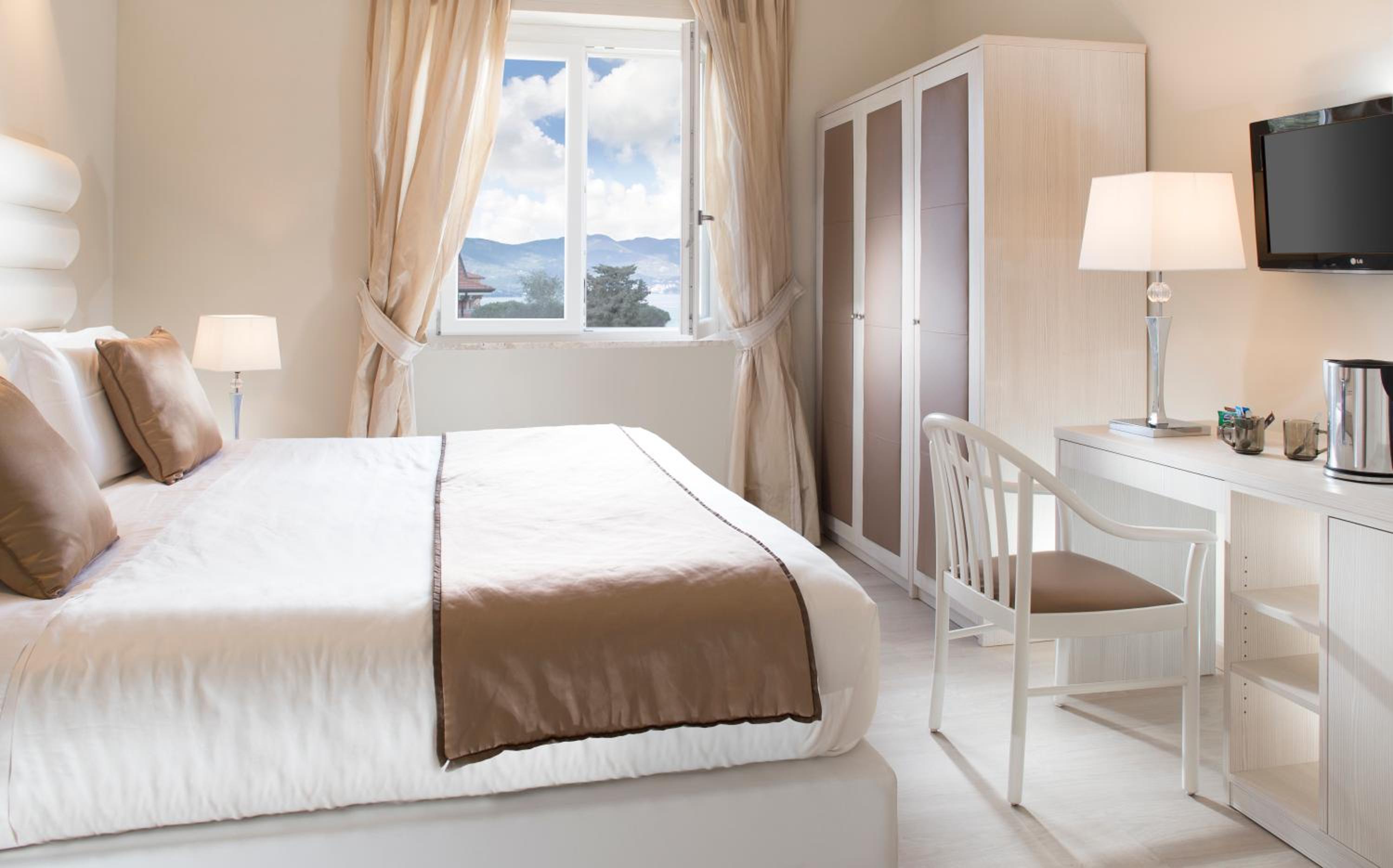 Room, Double Bed, Side Sea View