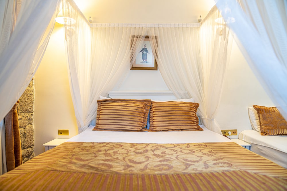 Tas Hotel 17 11/50