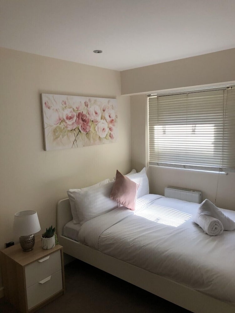 Morland House 4/50