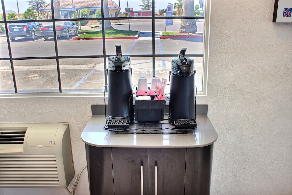 Motel6 Coalinga, CA - East 29/45