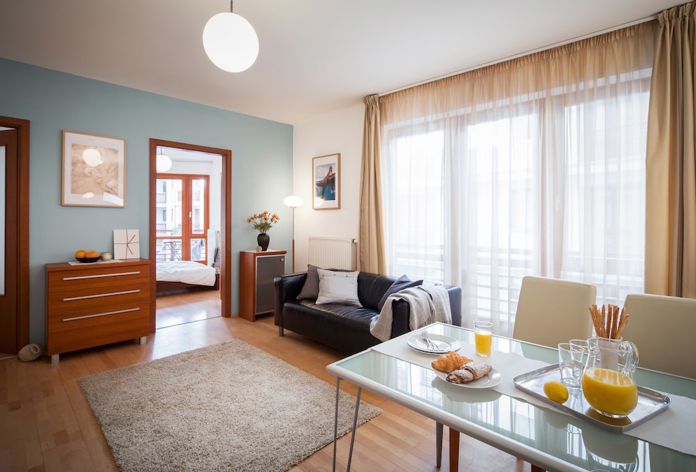 Lord Residence 34/58