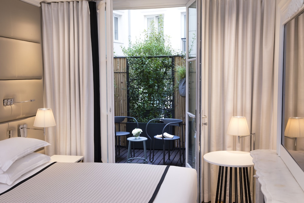 Hotel R de Paris 42/64