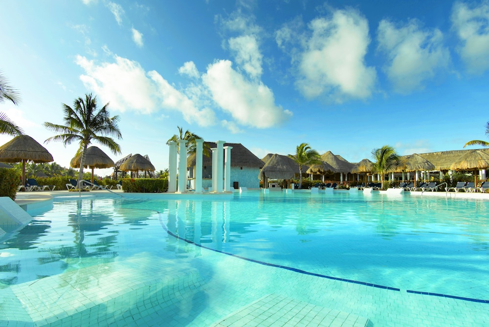 Grand Palladium Colonial Resort Spa All Inclusive 1/47