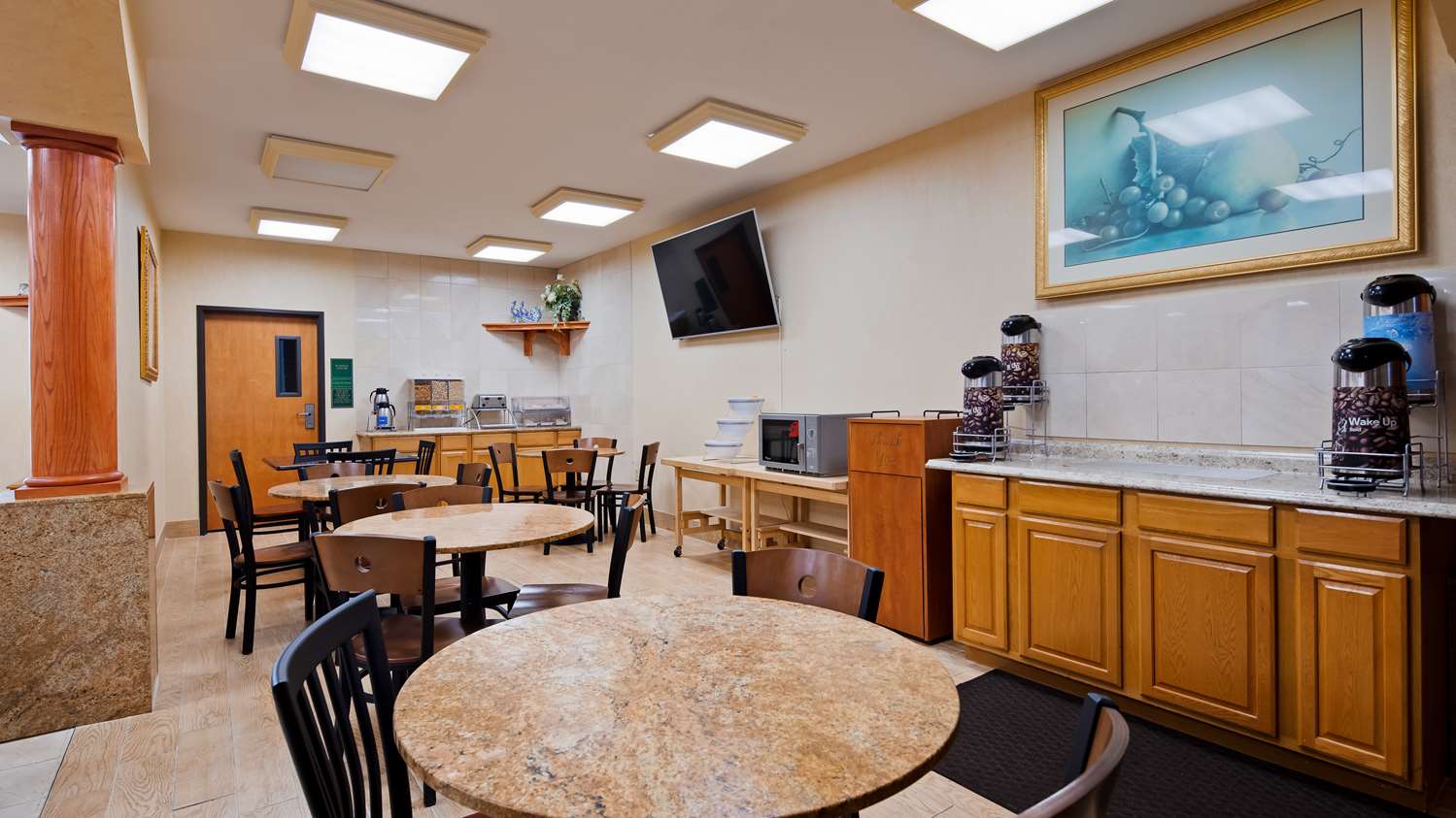 Surestay Plus Hotel By Best Western Mesquite 8/10