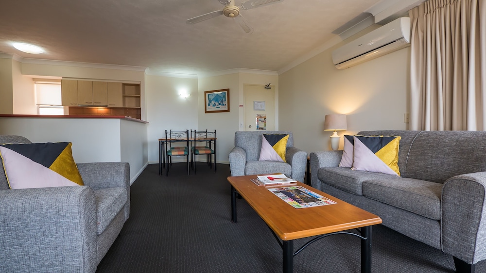 San Mateo on Broadbeach 20/51