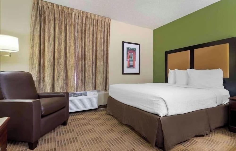 Studio 6 Extended Stay Rochester Greece NY 24/57