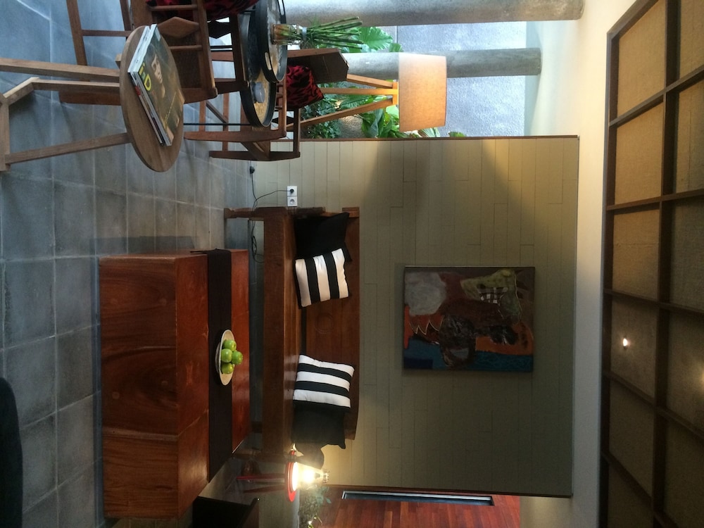 Abia Villa Legian 7/48