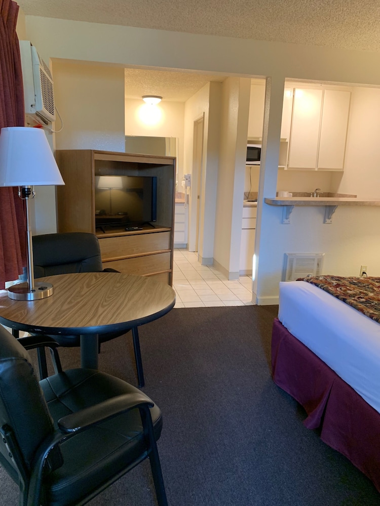 California Suites 31/55