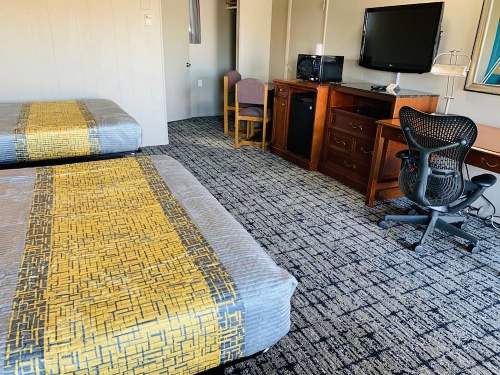 Campbell Apos S Motel 53/67