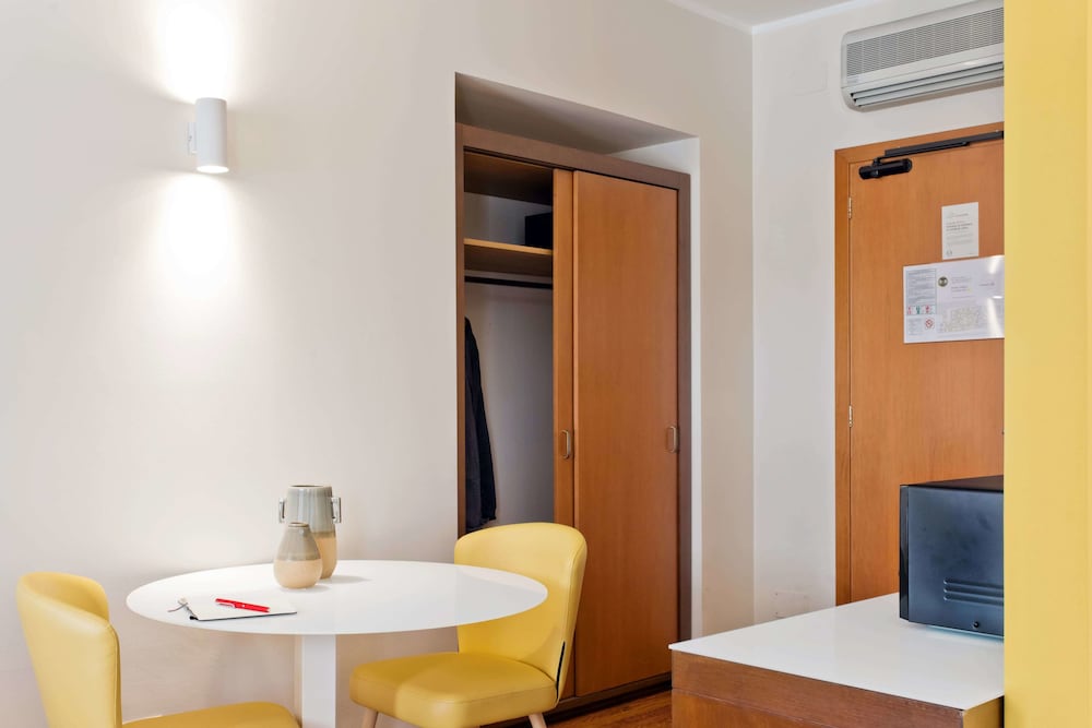جناح جونيور بسريرين منفصلين، B&B Hotel Palermo Quattro Canti 2/6