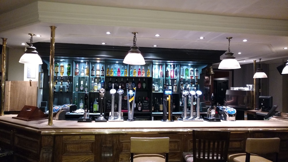 Royal Hotel 37/50