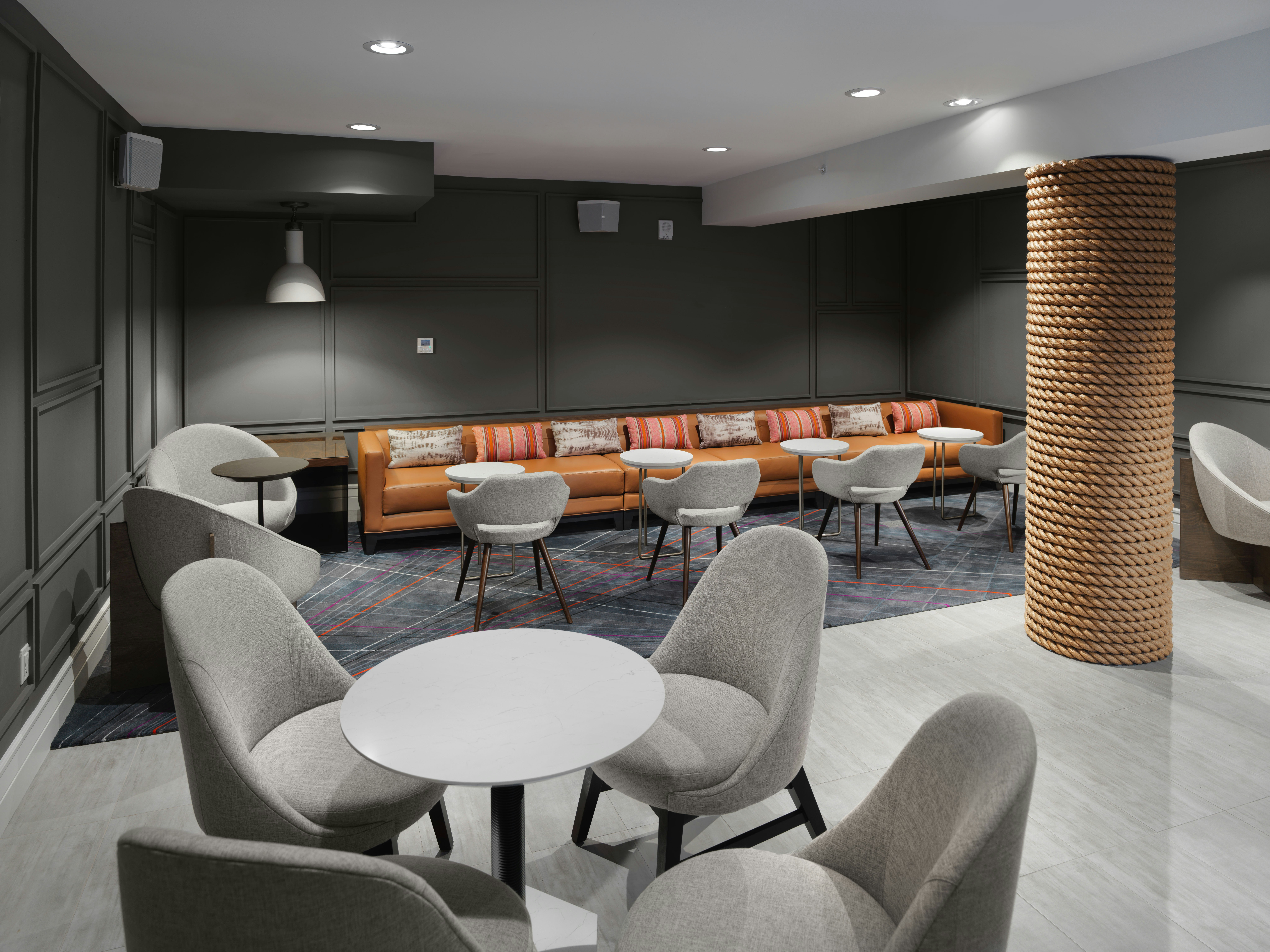 Axiom Hotel 65/76