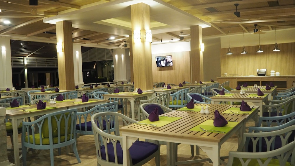 Access Resort & Villas 58/70