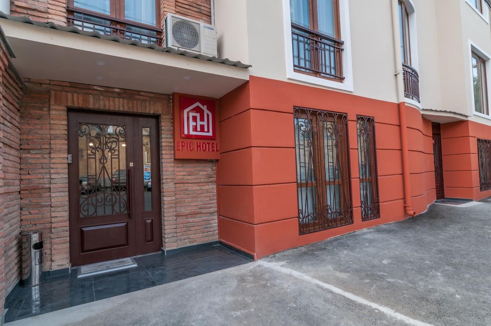 Liva Hotel (ex. Epic hotel) 46/54