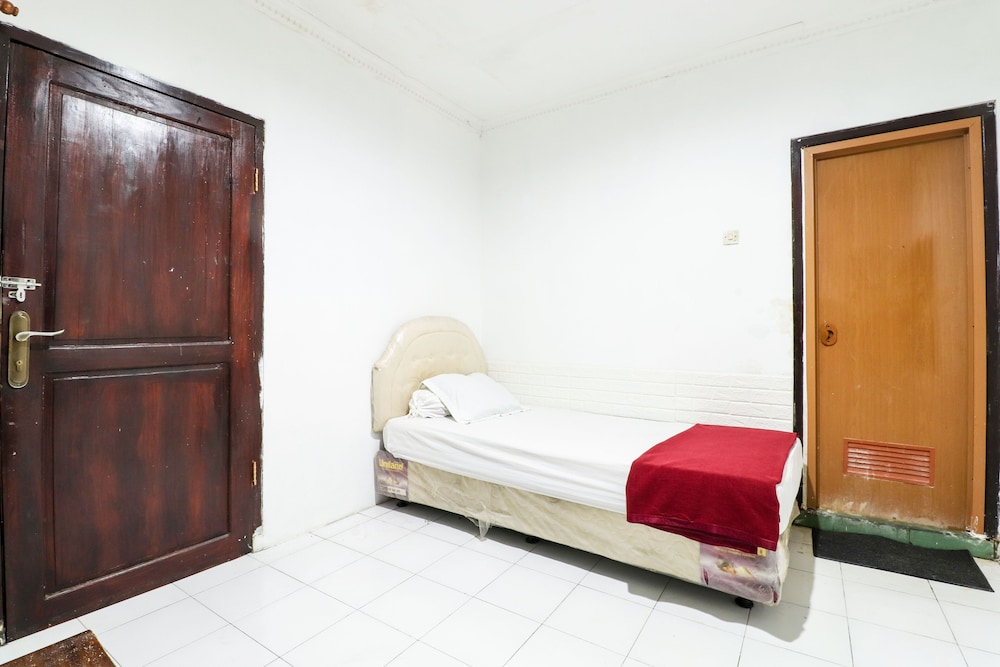 Kost Vip Josh UGM 4/16