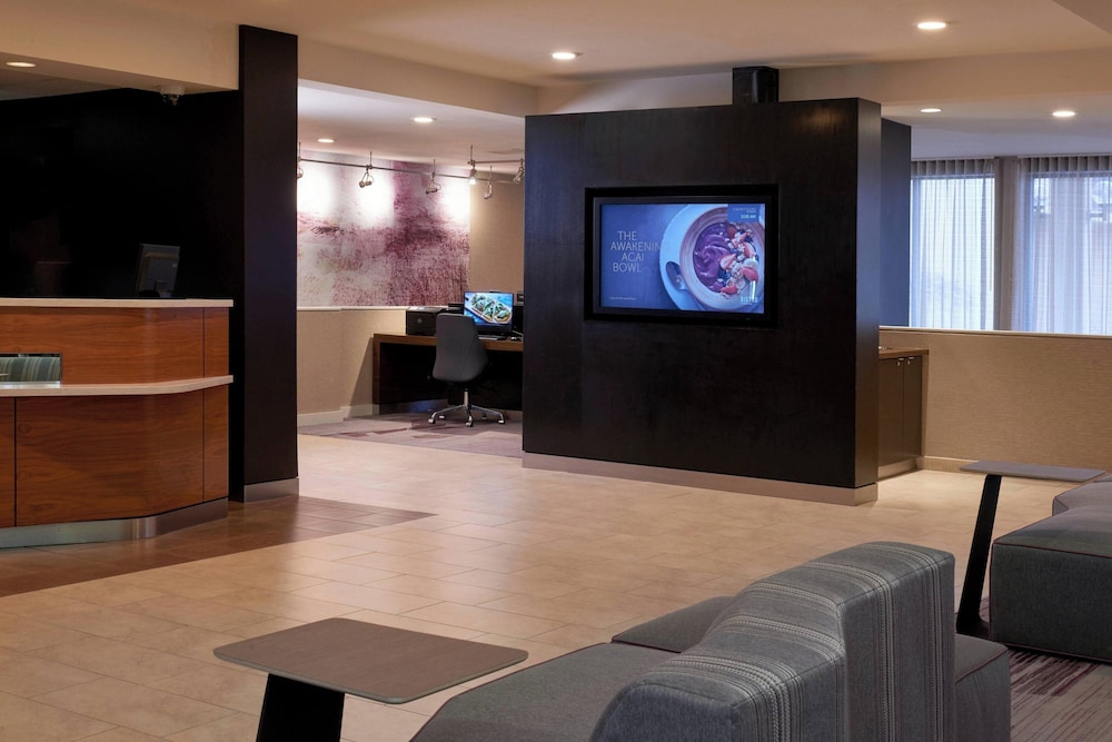 Lobby at Courtyard By Marriott Detroit Metropolitan Airport Romulus, ROMULUS - MI