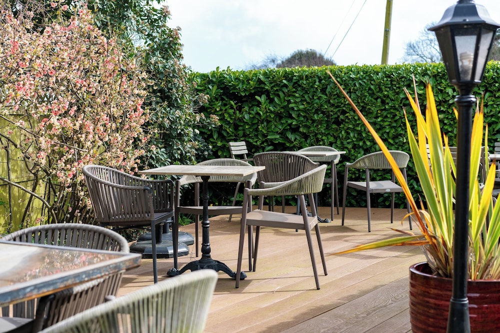 The Royal Oak Inn 26/50