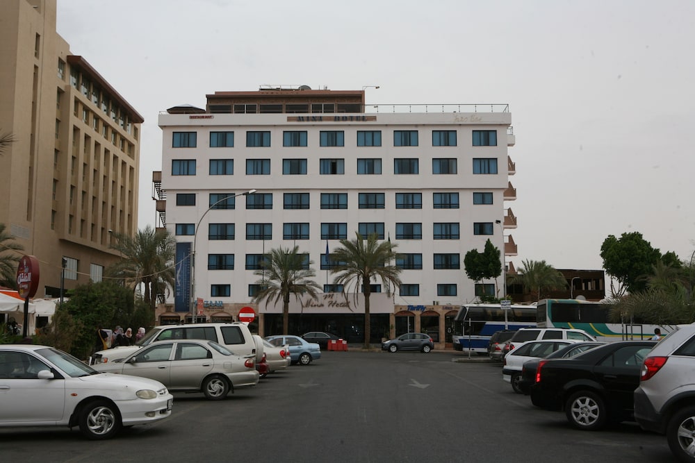 MINA HOTEL 58/65