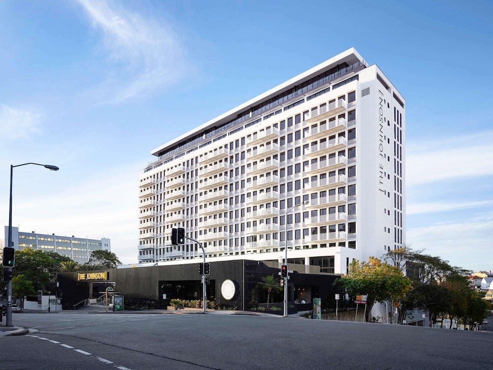 The Johnson Brisbane - Art Series 71/77