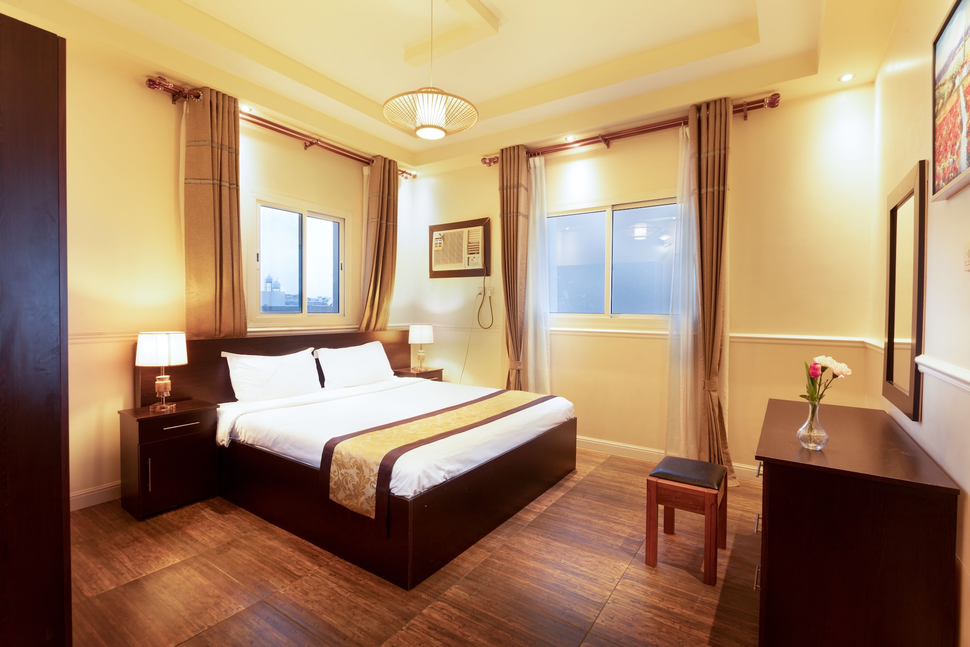 3 BEDROOMS, APARTMENT