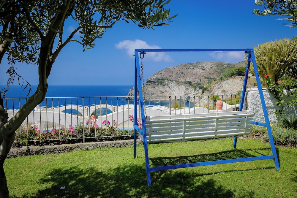 Casa Adolfo Ischia 31/50