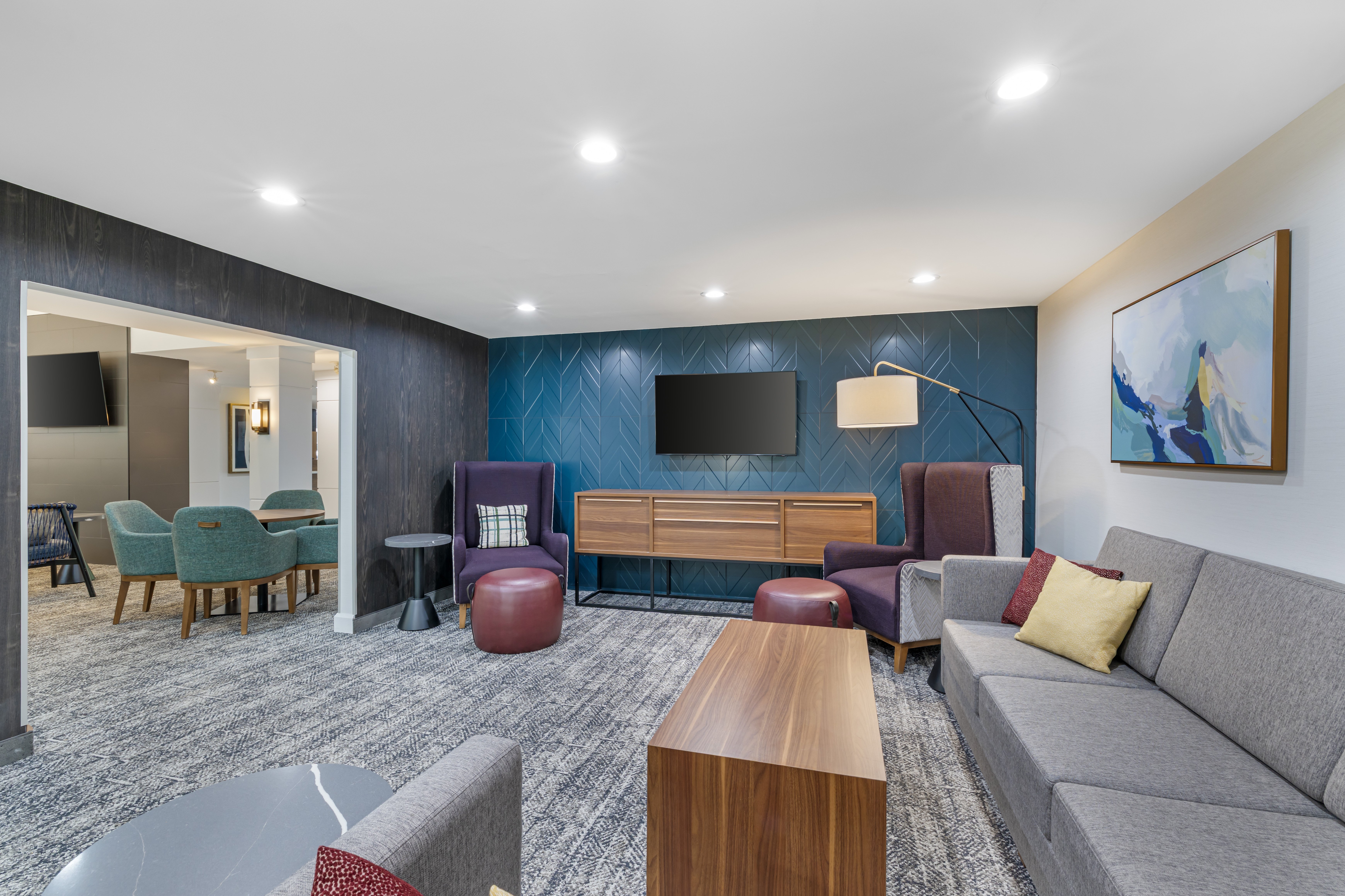 Staybridge Suites East Stroudsburg Poconos 45/69