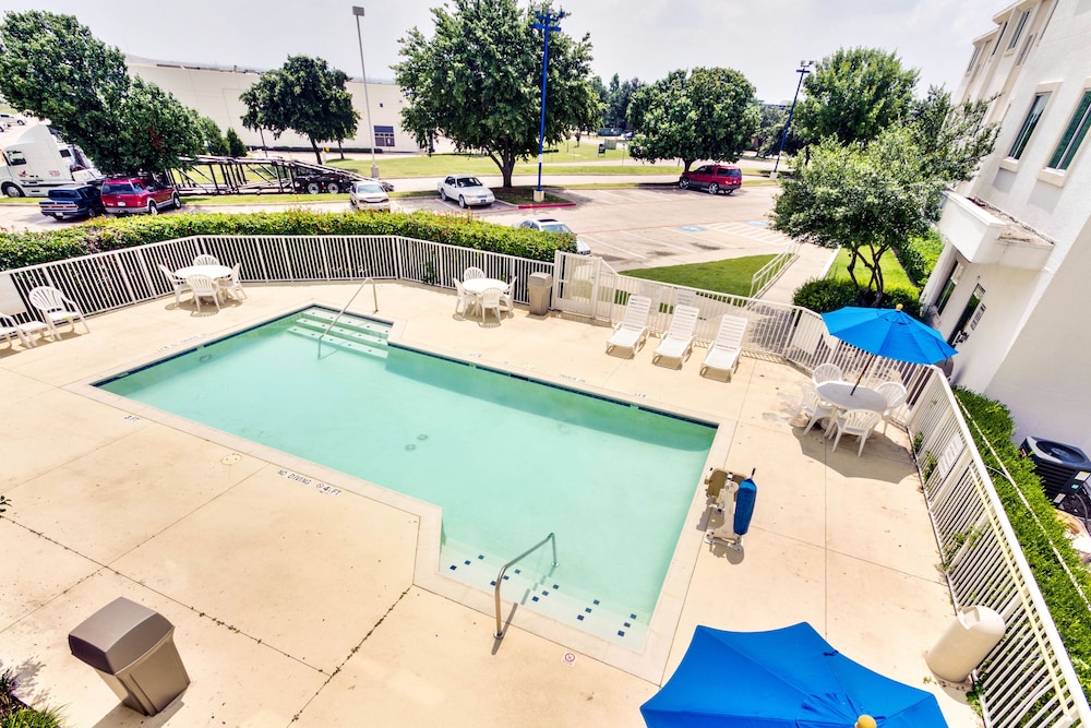 Motel6 Lewisville, TX - Dallas 38/48