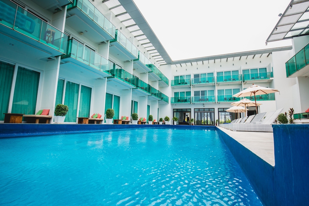 KC Beach Hotel Samui (Ex KC Beach Club & Pool Villas) 13/141
