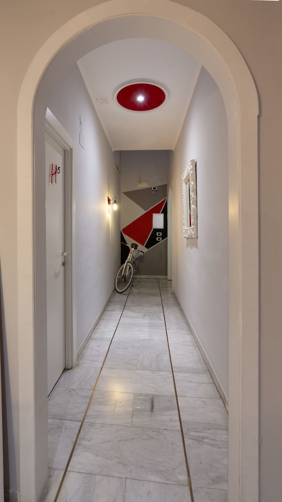 H Rooms Naples Boutique Hotel 30/50