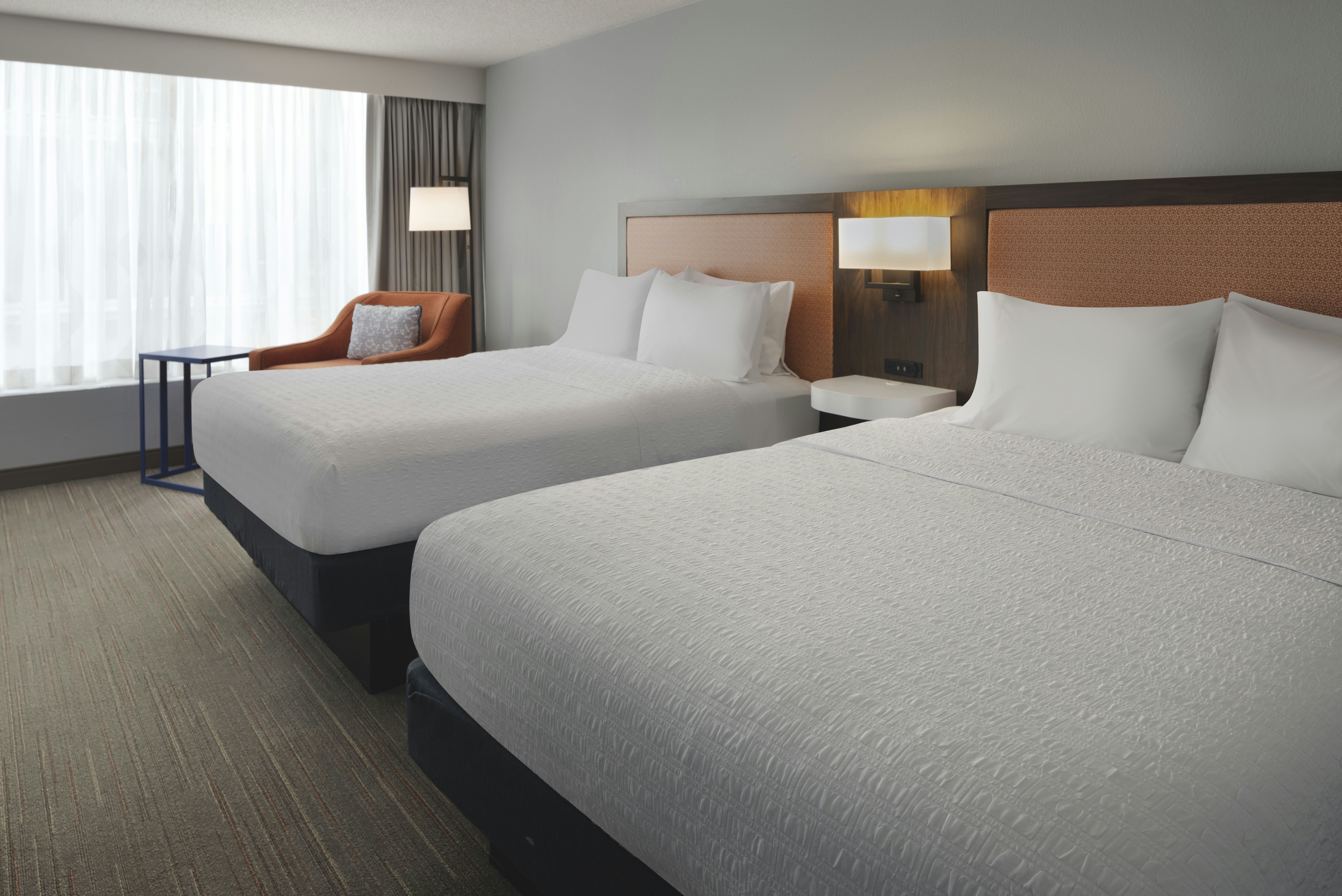 1 BEDROOM, SUITE, 2 QUEEN BEDS, OCEAN FRONT