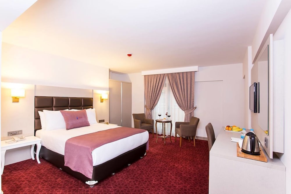COMFORT, DOUBLE BED