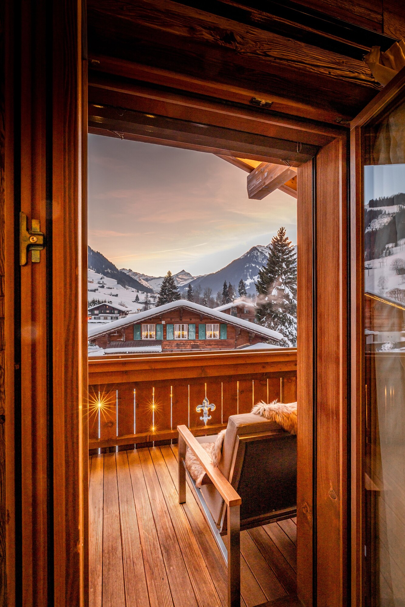 Junior Suite, King Bed, Balcony