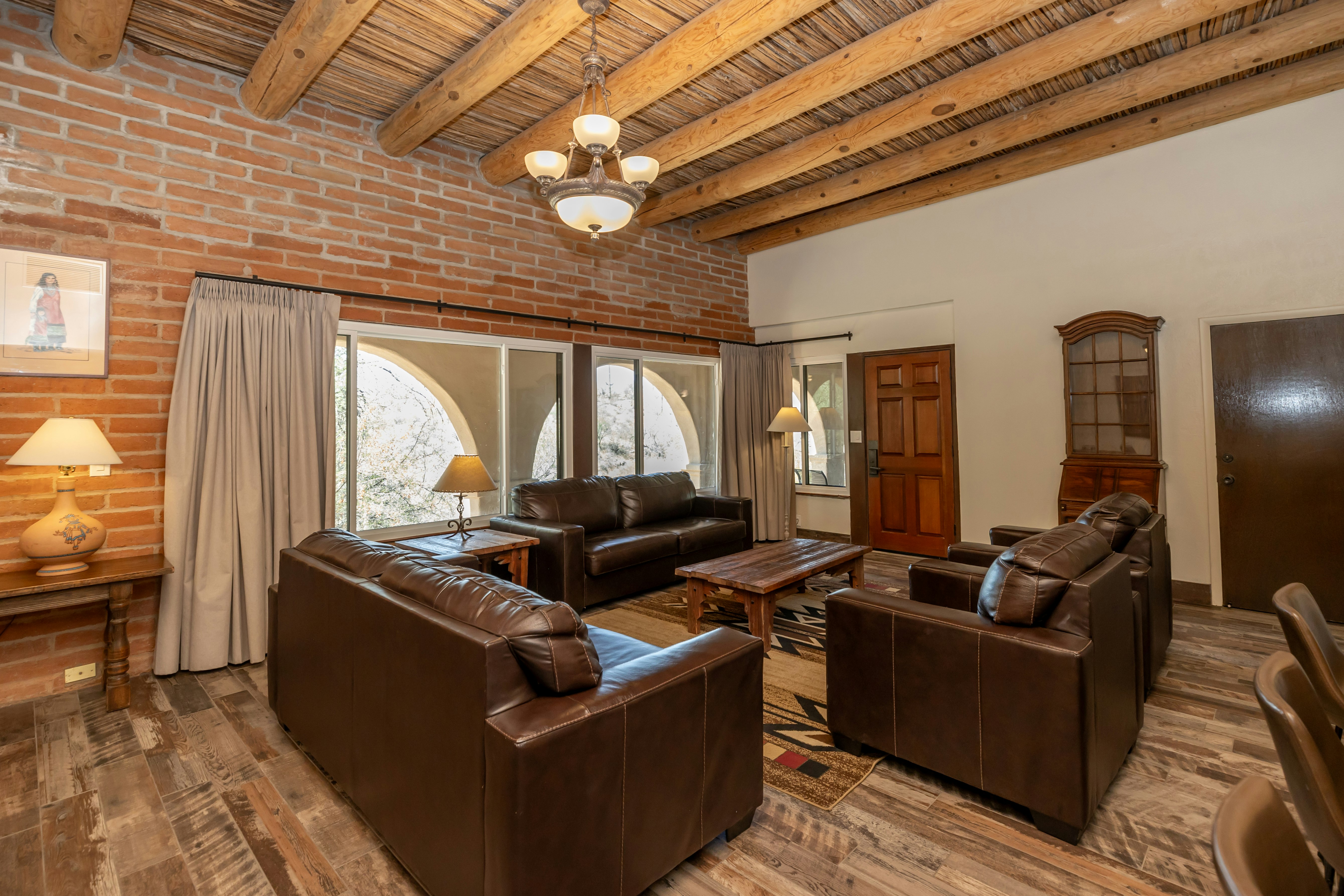 Tanque Verde Ranch 60/76