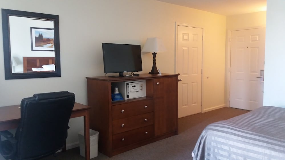 Inn at Cemetery Hill 36/50