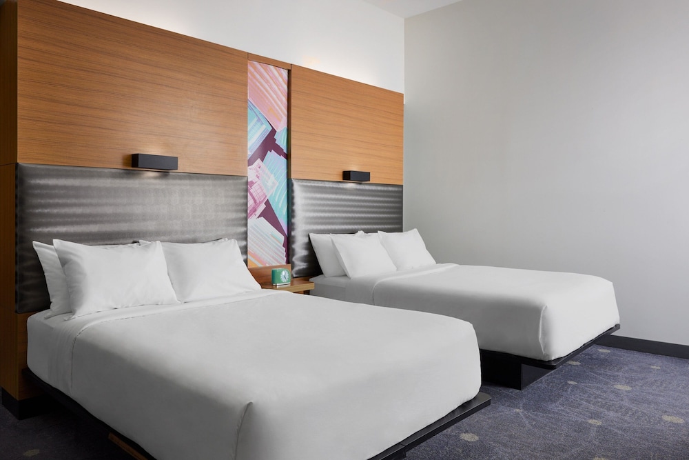 Aloft Leawood-Overland Park 9/38
