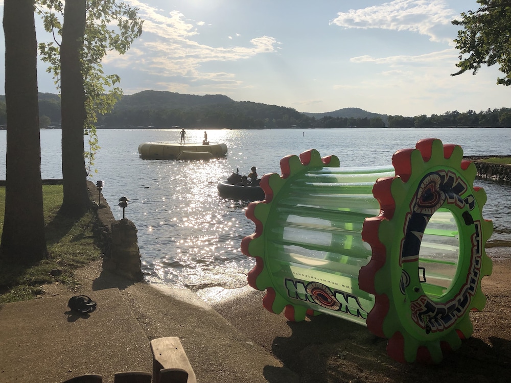 Point View Resort 57/73