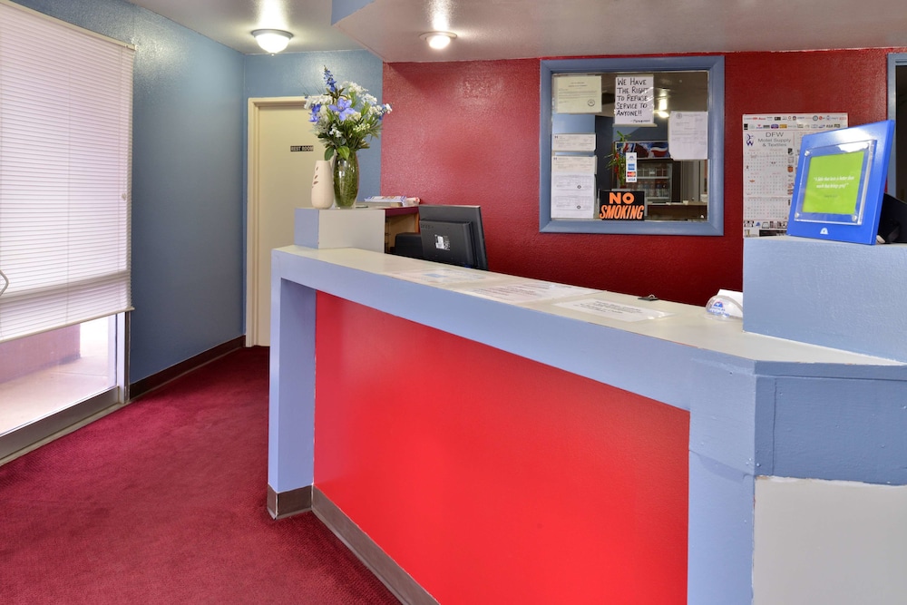 Castle Inn & Suites By OYO Chickasha 16/66
