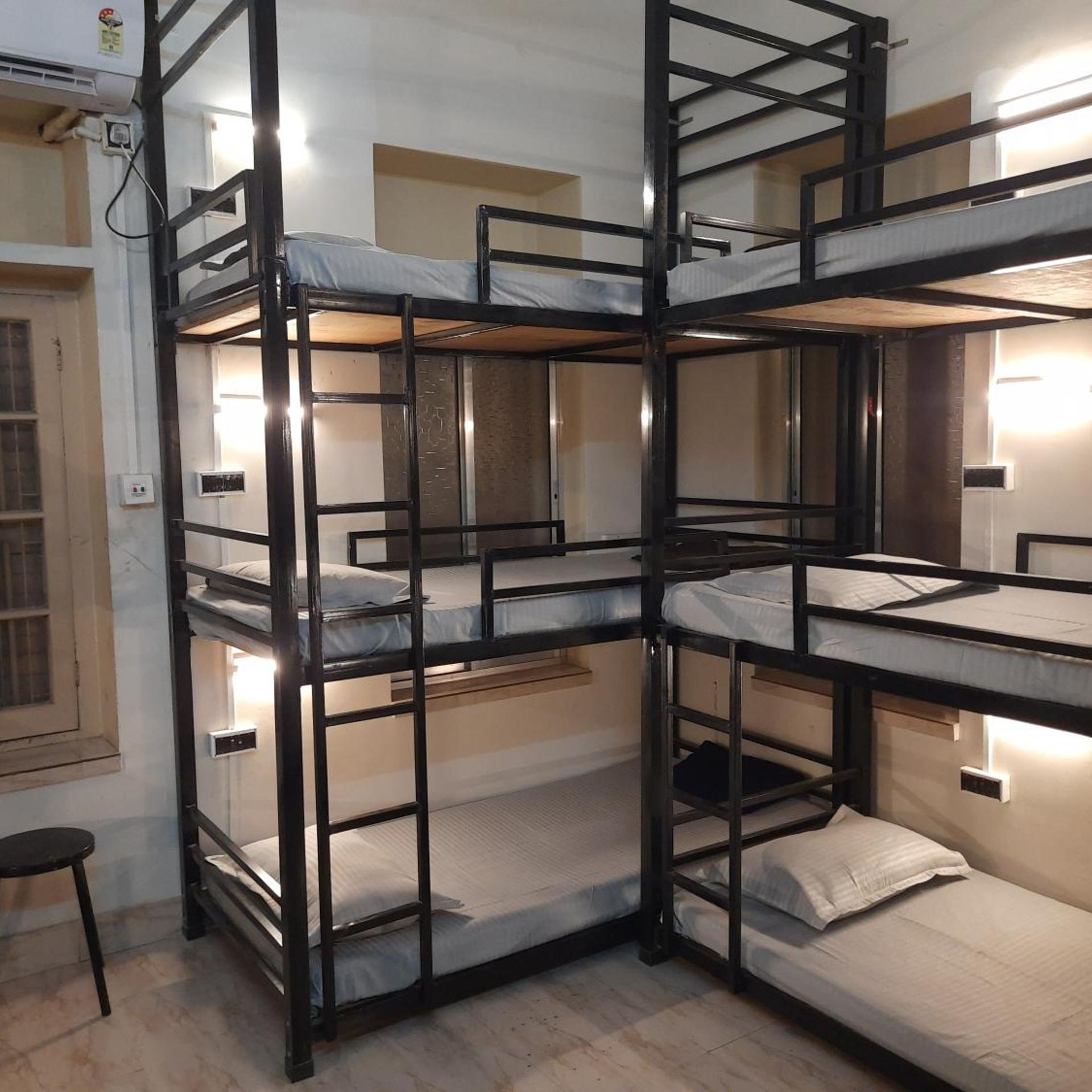 Bubble Beds Hostel 42/54