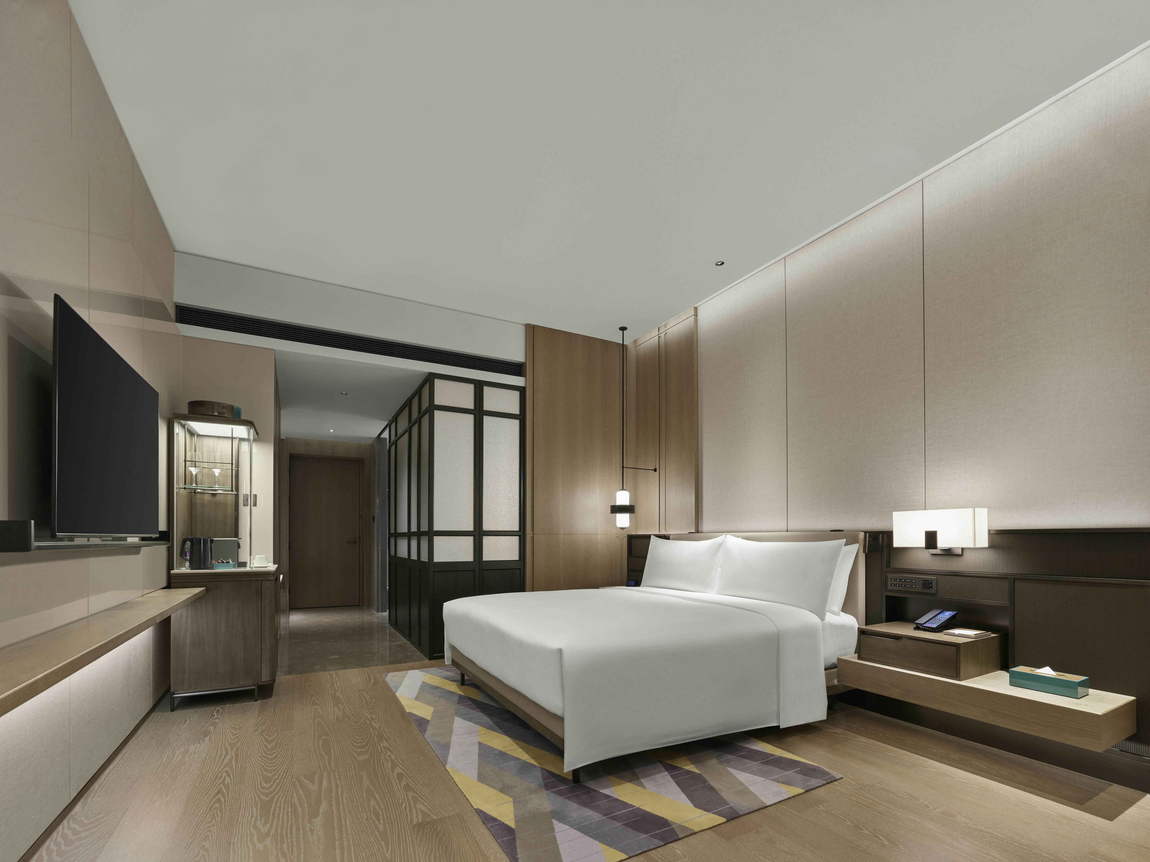 EXECUTIVE, KING BED, SEA VIEW