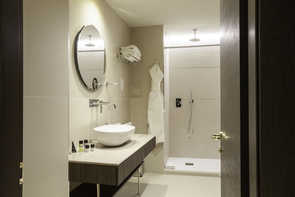 Diana Grand Hotel 68/70
