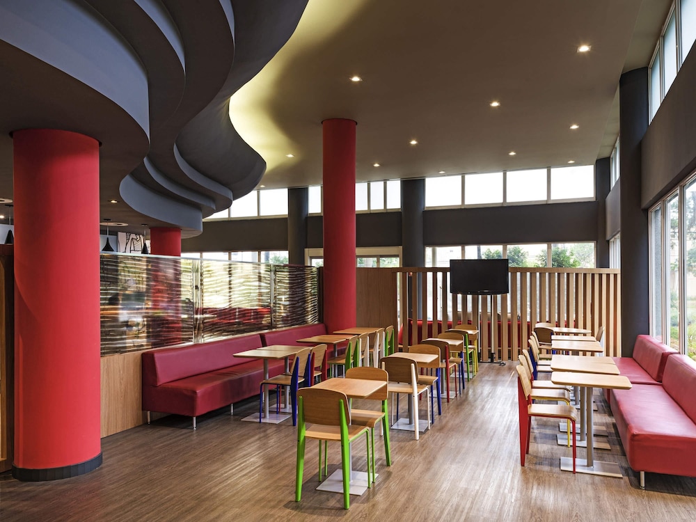 Ibis Santo Andre 22/36