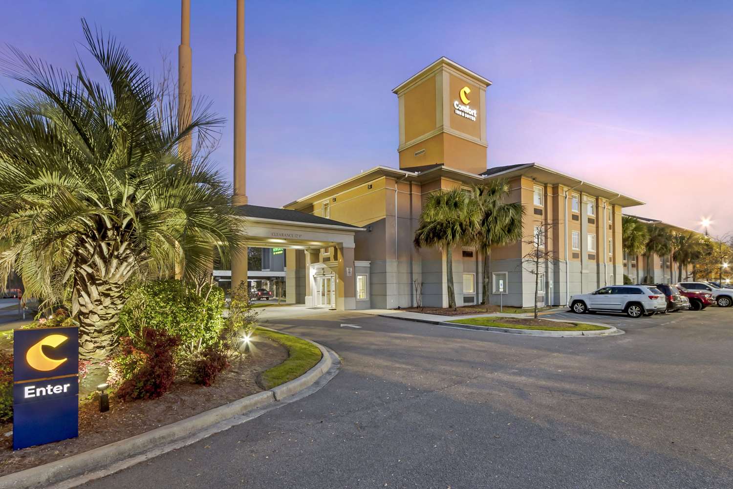 Comfort Inn & Suites Charleston Airport Convention Center 40/41