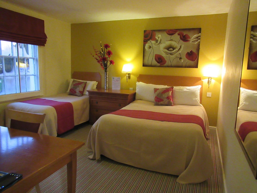 London Inn 10/43