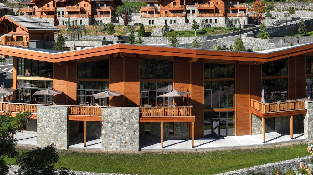Pure Montagne Resort and Spa 3/66