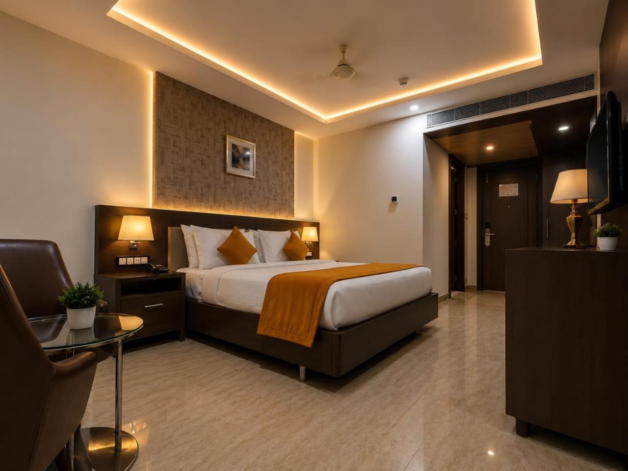 Hotel Indraprasttha 13/23