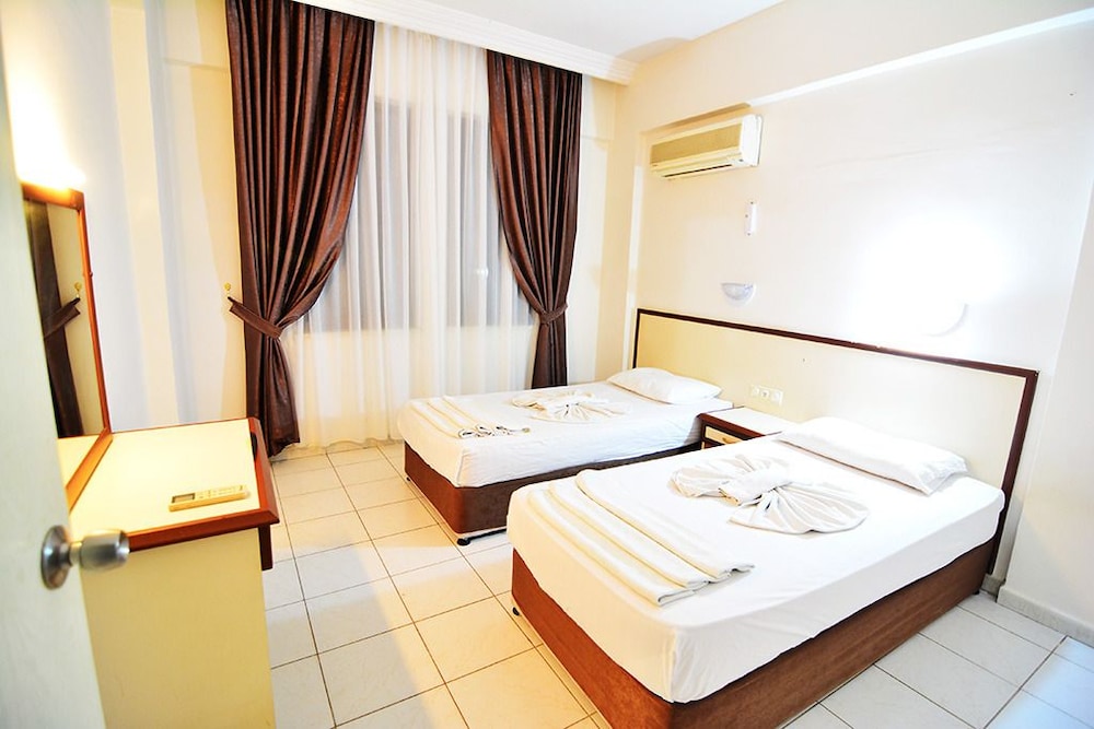Arsi Sweet Suit Hotel 14/26