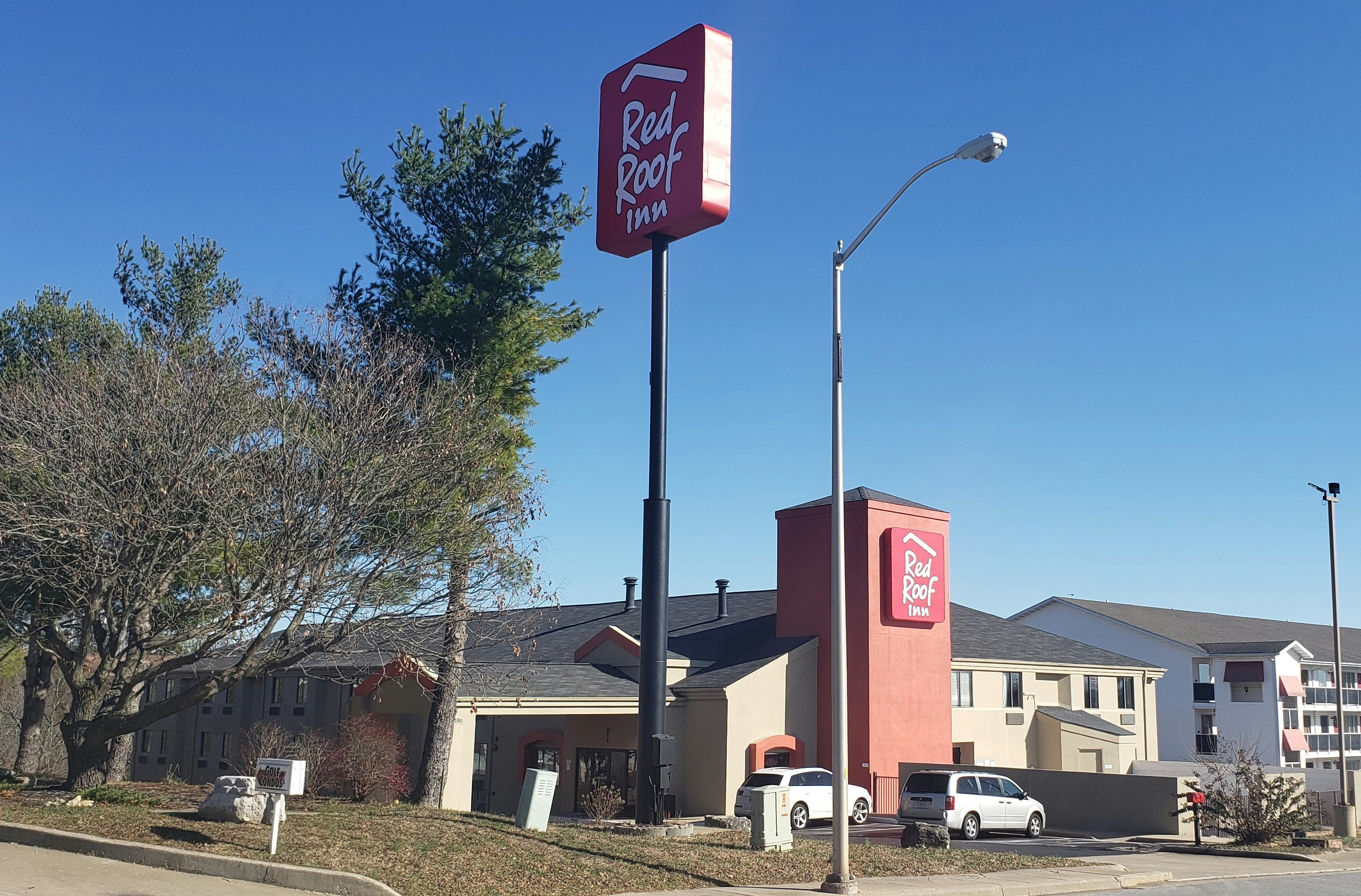 Red Roof Inn Branson, MO 56/58