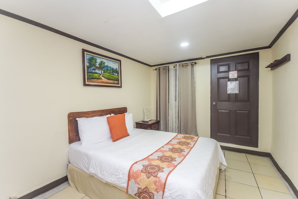 Berlor Airport Inn 15/50